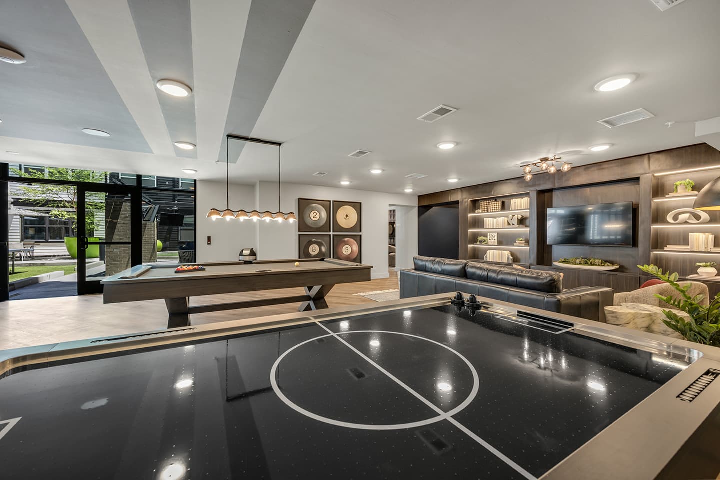 The-Assembly—Amenities—Lounge-&-Library-(9)